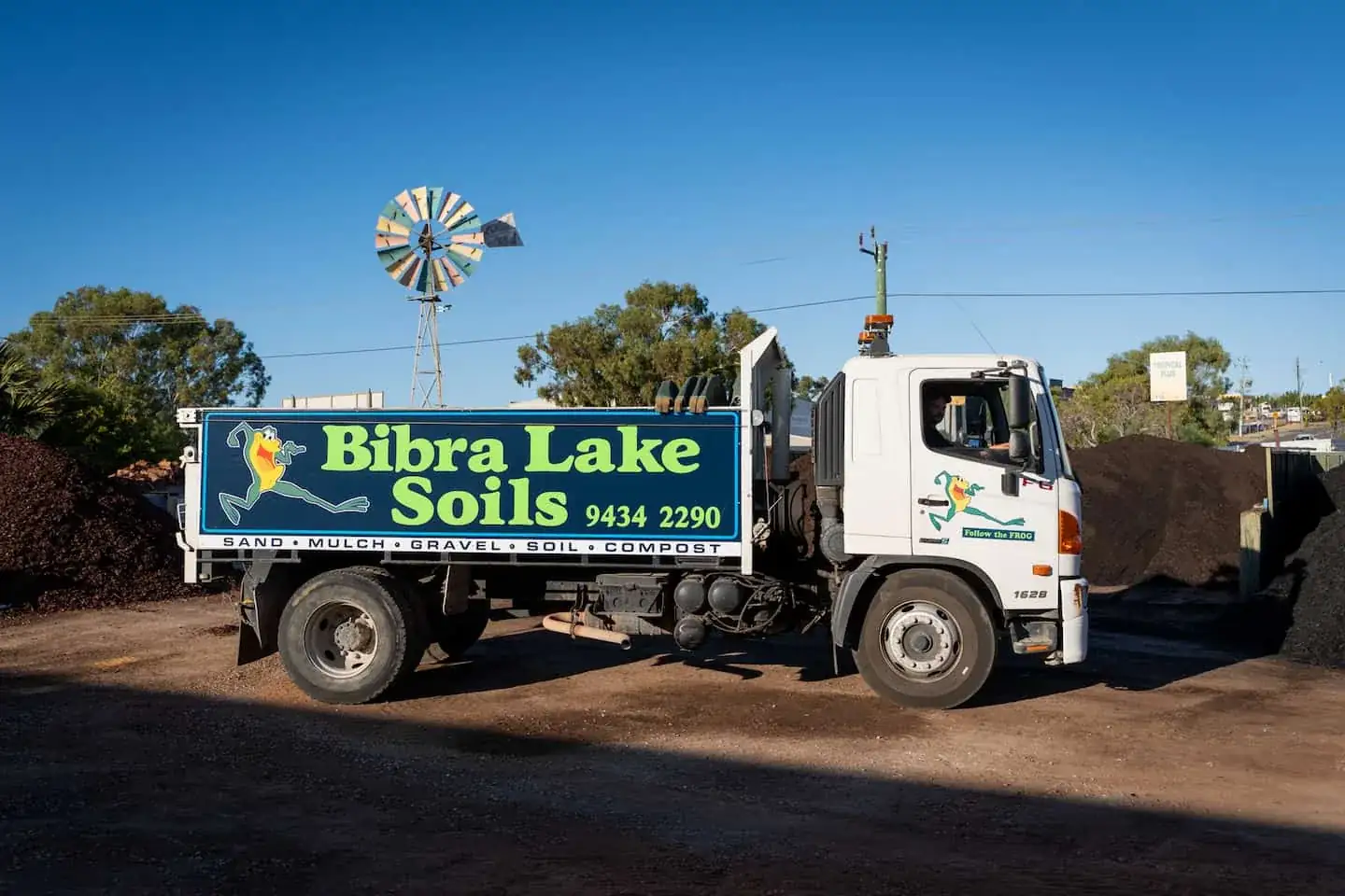 Large truck used for Bibra Lake Soils deliveries